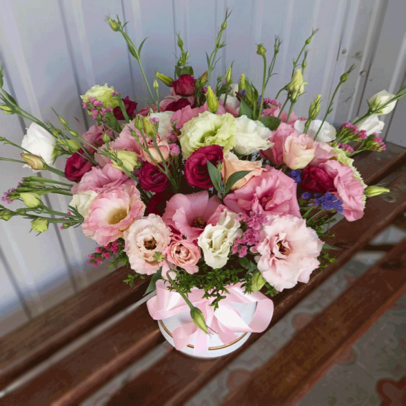 Эустом в шляпной коробке в Коктебеле