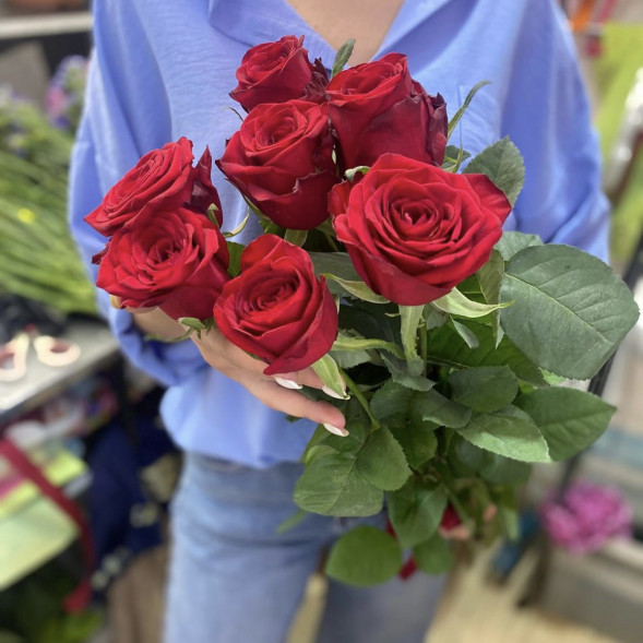 Букет 7 красных роз в Коктебеле