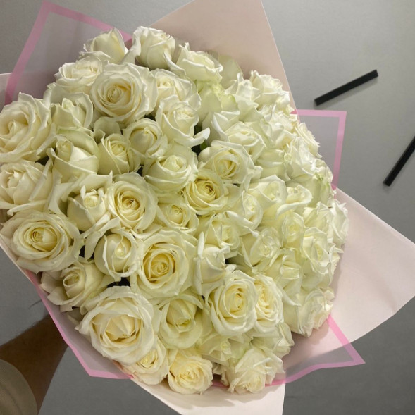 75 белых роз  в Коктебеле