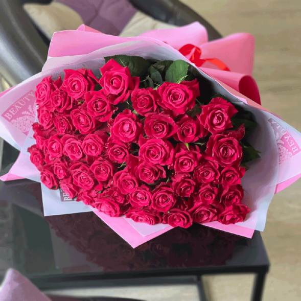 51 розовая роза в Коктебеле