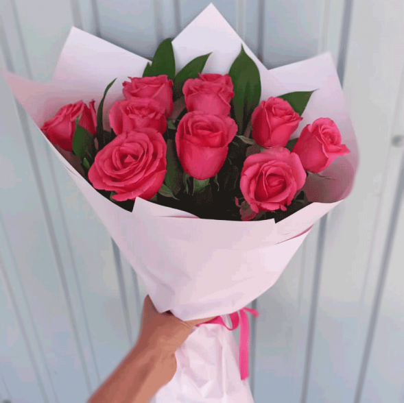 Букет 11 розовых роз в Коктебеле