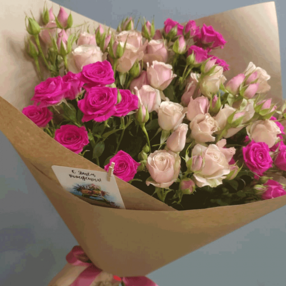 Букет 7 нежных кустовых роз микс в Коктебеле