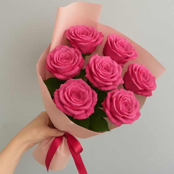 Стильный букет 7 розовых роз в Коктебеле